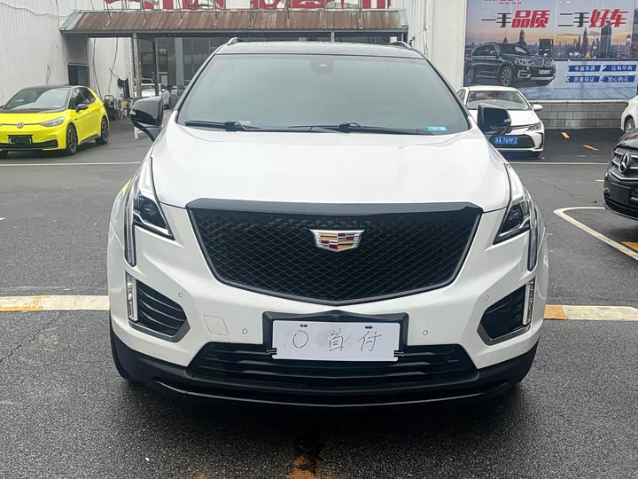 Фото 2 - Cadillac XT5