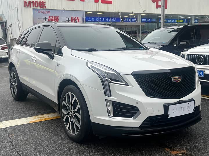 Фото 3 - Cadillac XT5