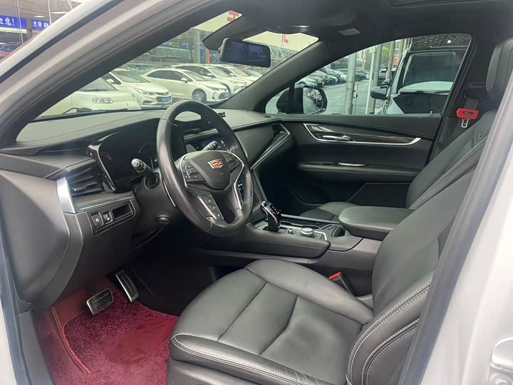 Фото 5 - Cadillac XT5