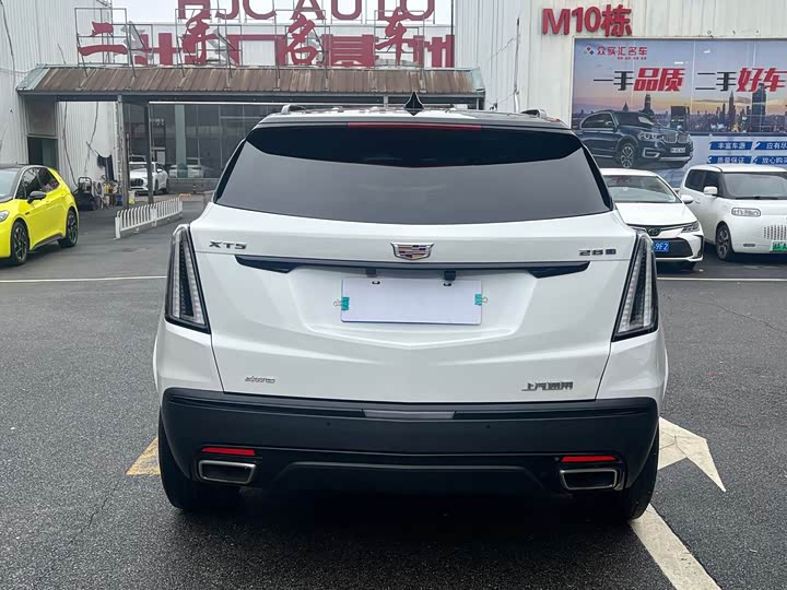 Фото 7 - Cadillac XT5