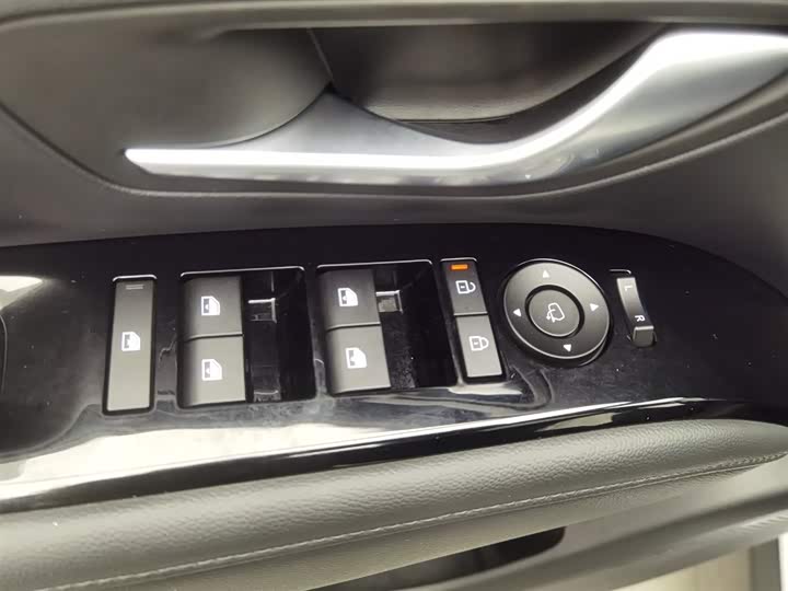Hyundai Tucson L 2025 2025款 途胜L 1.5T 尊贵版
