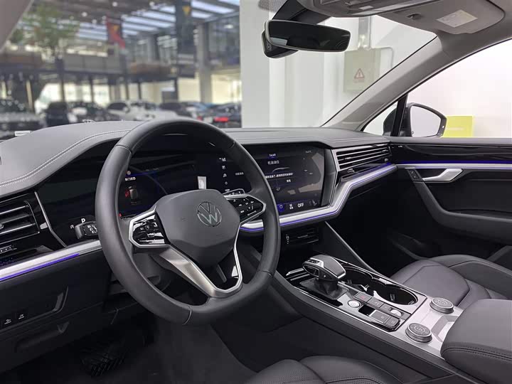 Volkswagen Touareg 2022 2022款 3.0TSI 锐享版 曜黑运动套装
