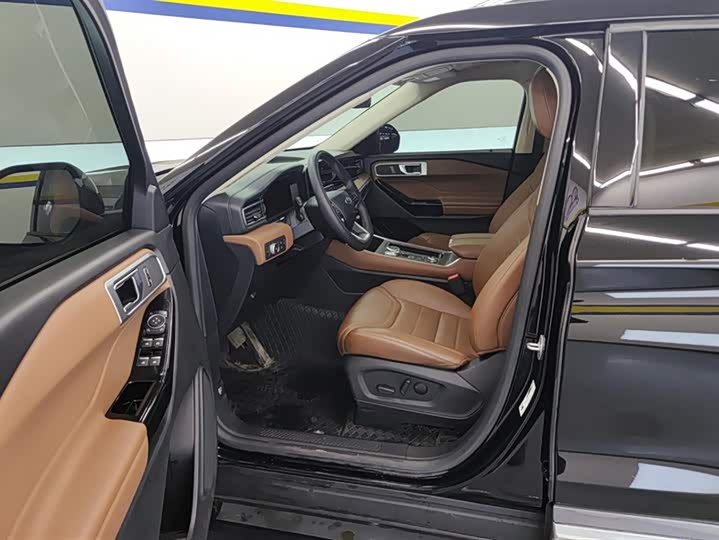 Zdjęcie 9 - Ford Explorer