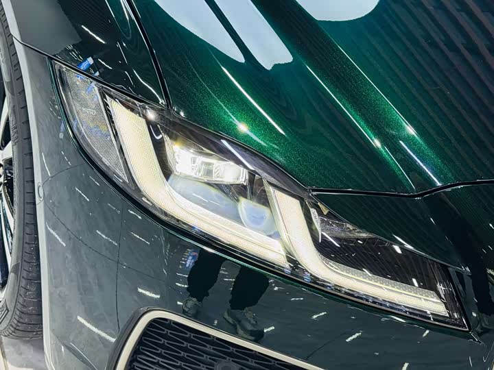 Jaguar XF L 2024 2024款 2.0T P250 两驱尊享豪华版