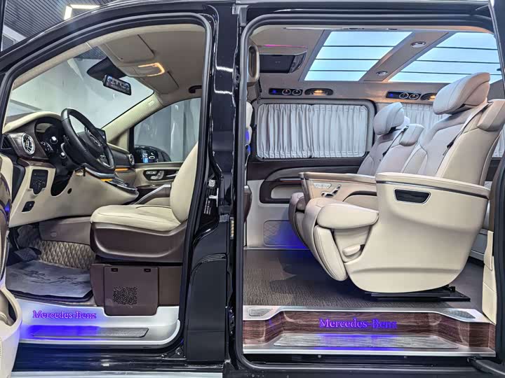 صورة 6 - Mercedes-Benz Vito