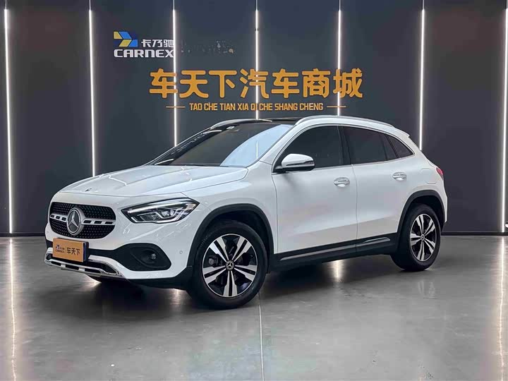 Фото 1 - Mercedes-Benz GLA-Class