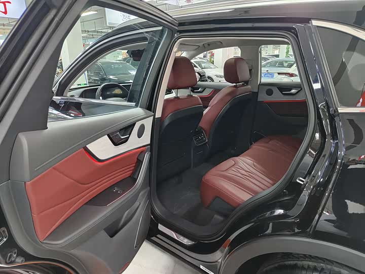 Hongqi HS5 2025 2025款 2.0T 四驱旗享Pro版