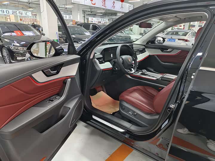 Hongqi HS5 2025 2025款 2.0T 四驱旗享Pro版