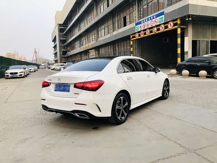 Фото 4 - Mercedes-Benz A-Class