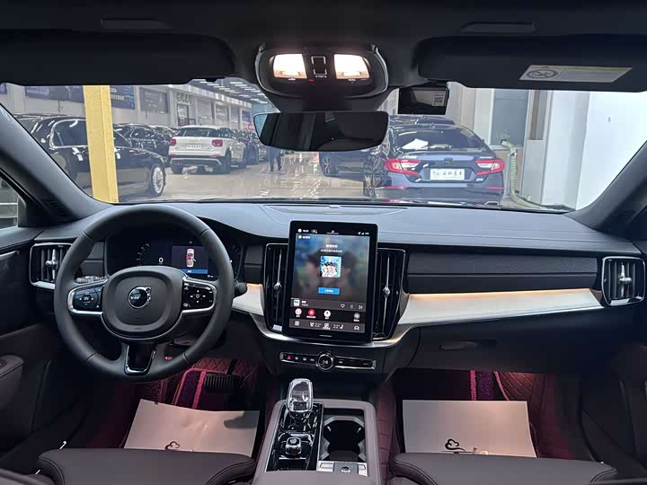 Volvo S90 2026 2026款 B5 智远豪华版