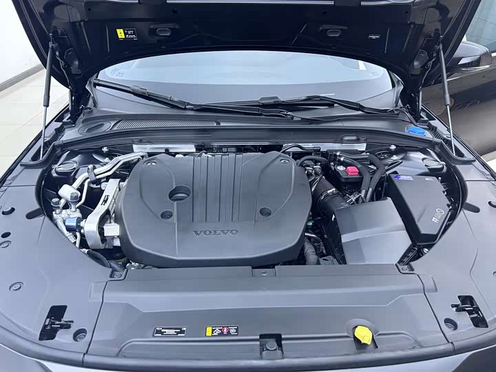 Volvo S90 2026 2026款 B5 智远豪华版