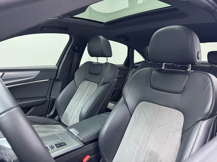 Photo 7 - Audi A6L