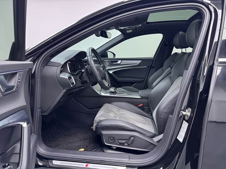 Photo 9 - Audi A6L