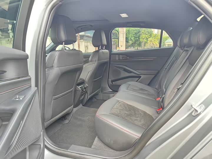Ford Mondeo 2025 2025款 1.5T EcoBoost E 混动 舒雅型