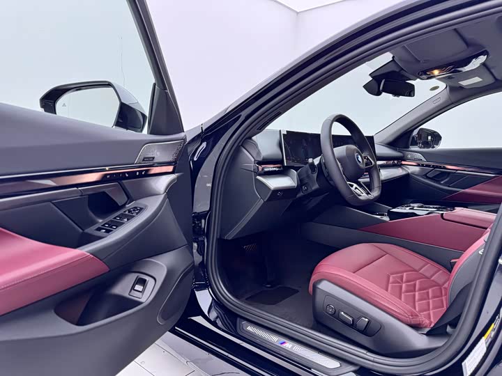 BMW i5 2025 2025款 eDrive 40L M运动套装