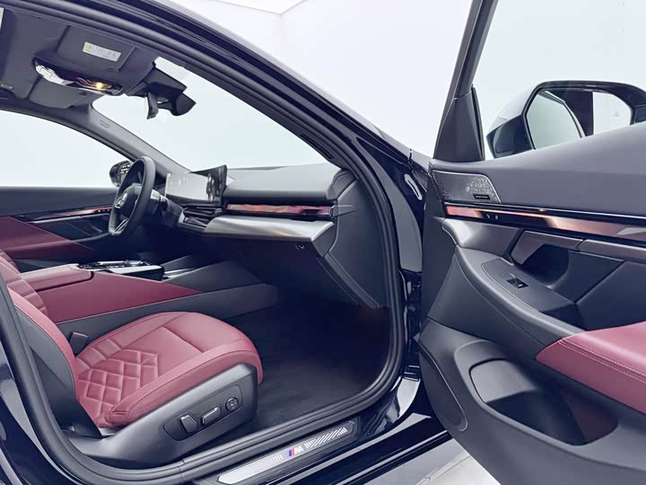 BMW i5 2025 2025款 eDrive 40L M运动套装