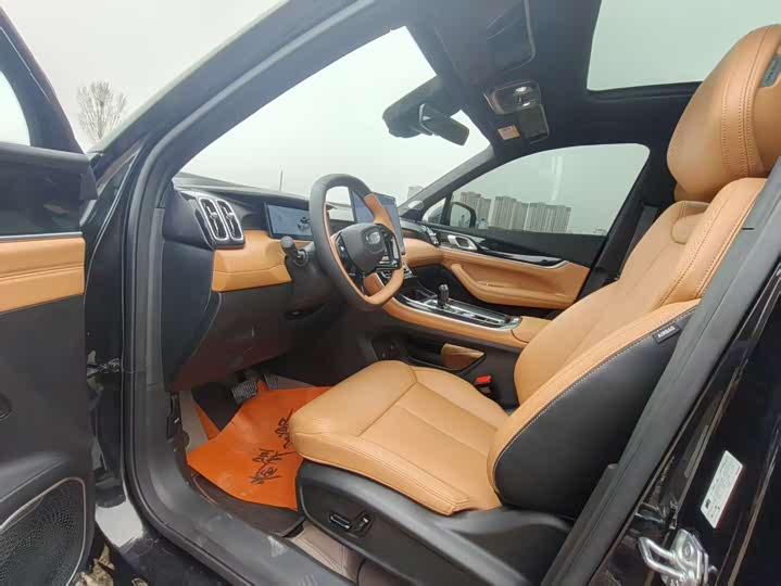 2025 Geely Atlas L