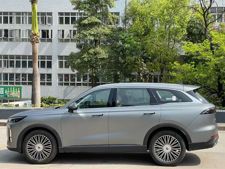 Chery Tiggo 8L 2024 2024款 2.0T 两驱尊贵版 5座