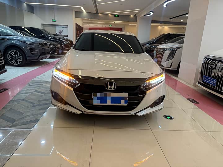 Photo 2 - Honda Accord