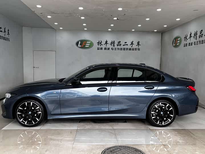 BMW 3 Series 2025 2025款 330Li 尊享型 M运动曜夜套装