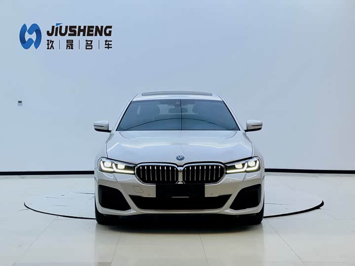 2022 BMW 5 Series Hybrid