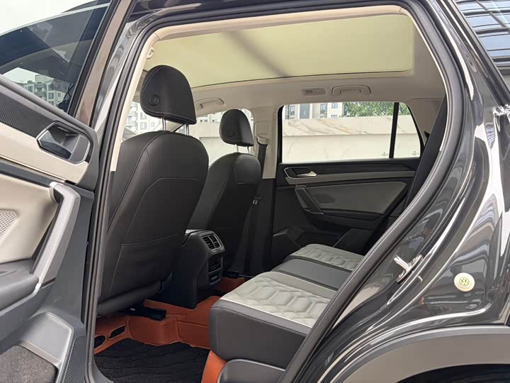 Фото 7 - Volkswagen Tayron