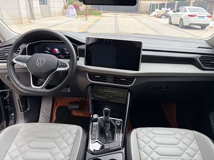 Фото 8 - Volkswagen Tayron