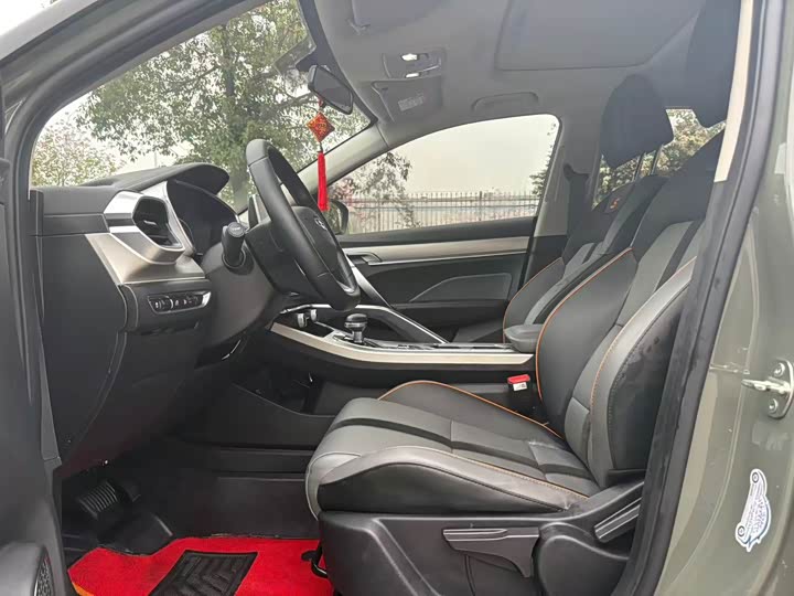 Фото 4 - Geely Coolray