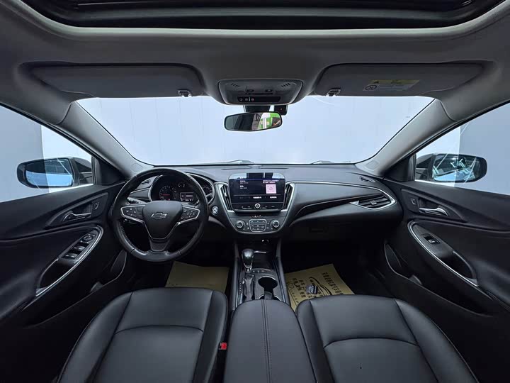 Zdjęcie 8 - Chevrolet Malibu XL