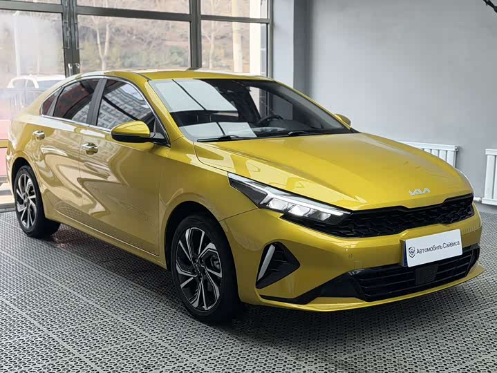 Kia K3 2023 2023款 1.5L CVT尊贵版