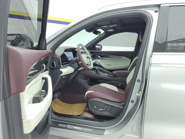 Zdjęcie 9 - Geely Monjaro