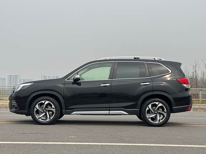 Фото 7 - Subaru Forester