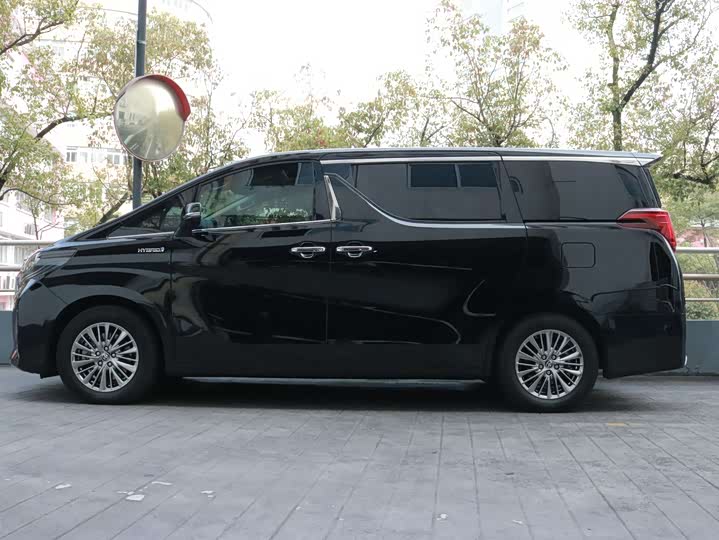 Toyota Alphard 2021 2021款 双擎 2.5L 豪华版