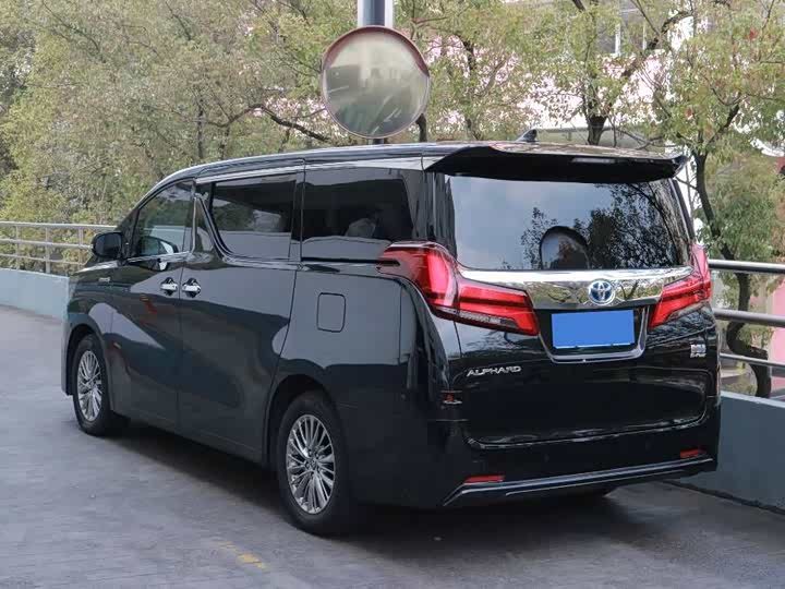 Toyota Alphard 2021 2021款 双擎 2.5L 豪华版