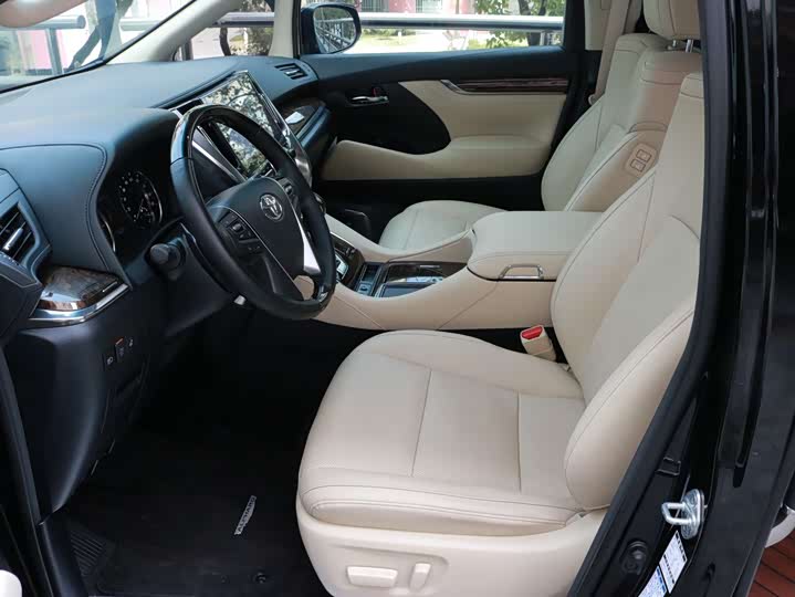 Toyota Alphard 2021 2021款 双擎 2.5L 豪华版