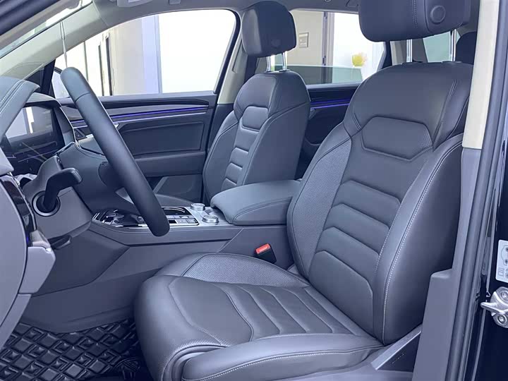 Volkswagen Touareg 2022 2022款 3.0TSI 锐享版 经典运动套装