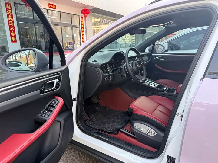 Porsche Macan 2025 2025款 Macan 2.0T 逐梦版