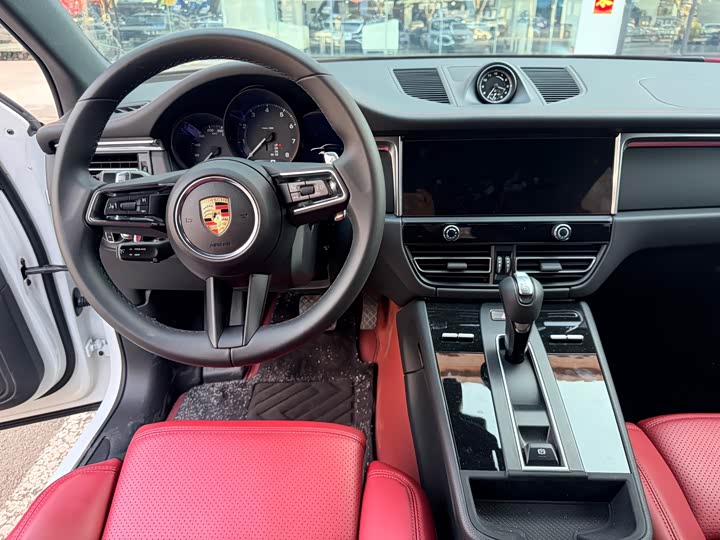 Porsche Macan 2025 2025款 Macan 2.0T 逐梦版