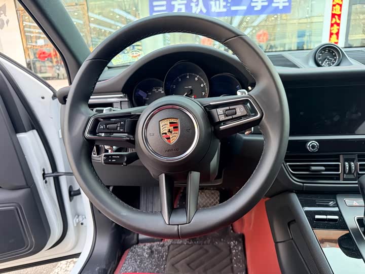 Porsche Macan 2025 2025款 Macan 2.0T 逐梦版