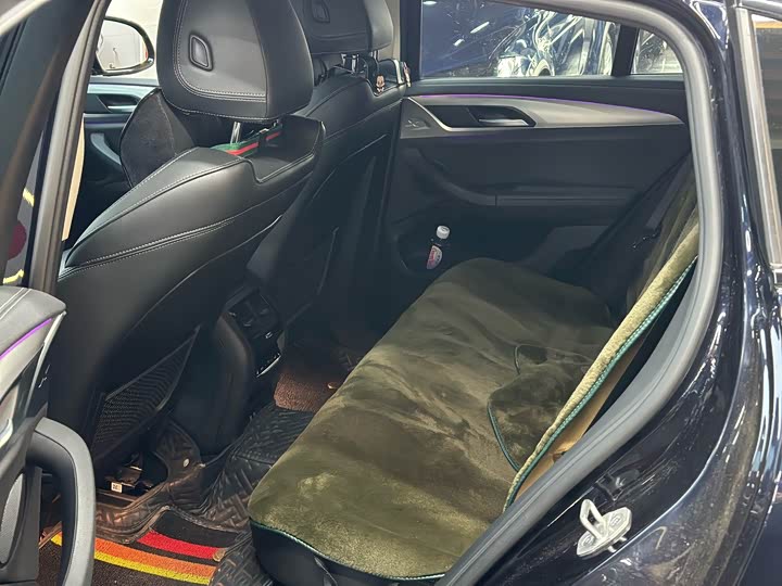 BMW X4 2022 2022款 xDrive 25i M运动套装