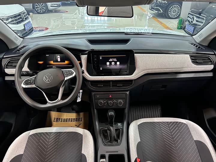 Volkswagen Tharu 2025 2025款 新锐 1.5L 锐进版