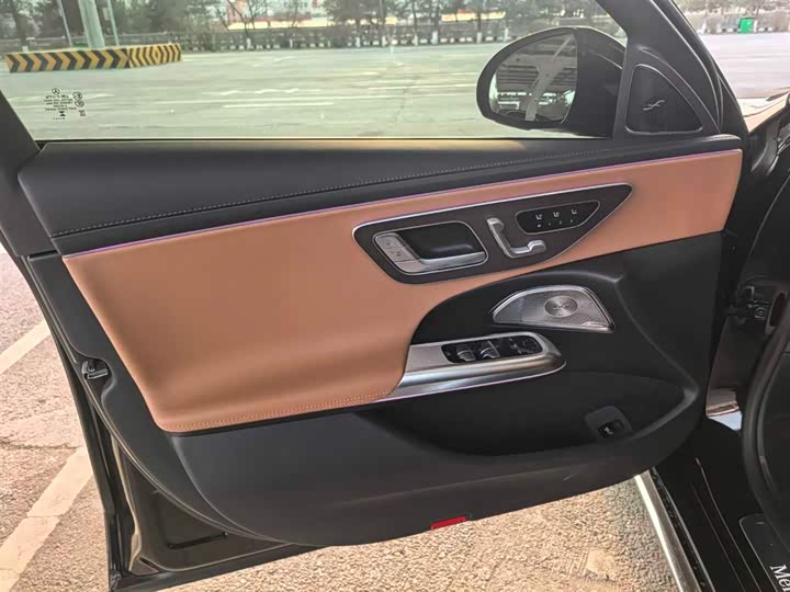 Mercedes-Benz E-Class 2026 2026款 E 300 L 豪华型