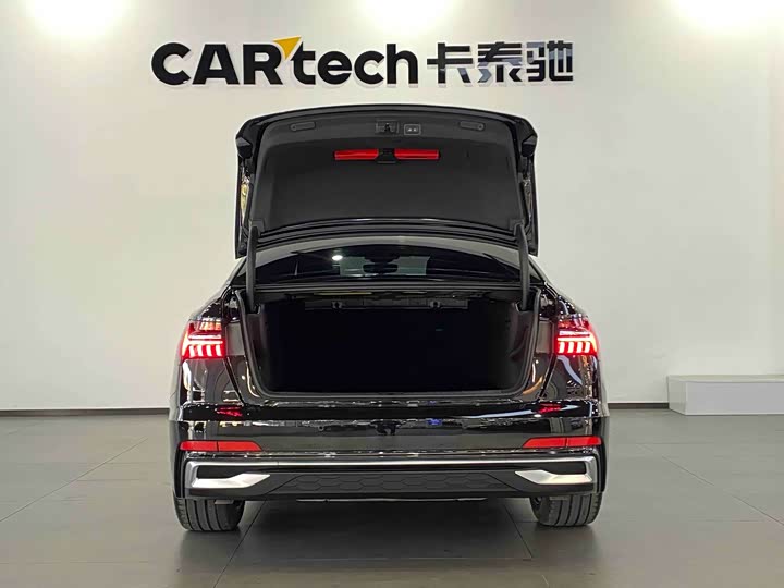 Photo 7 - Audi A6L