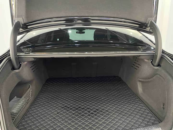 Photo 8 - Audi A6L
