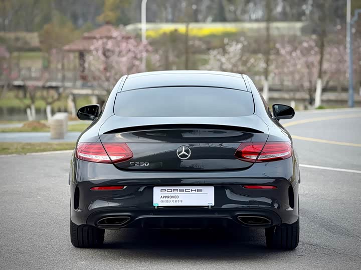 Zdjęcie 5 - Mercedes-Benz C-Class