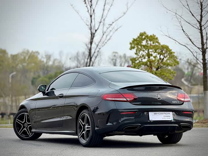 Zdjęcie 6 - Mercedes-Benz C-Class