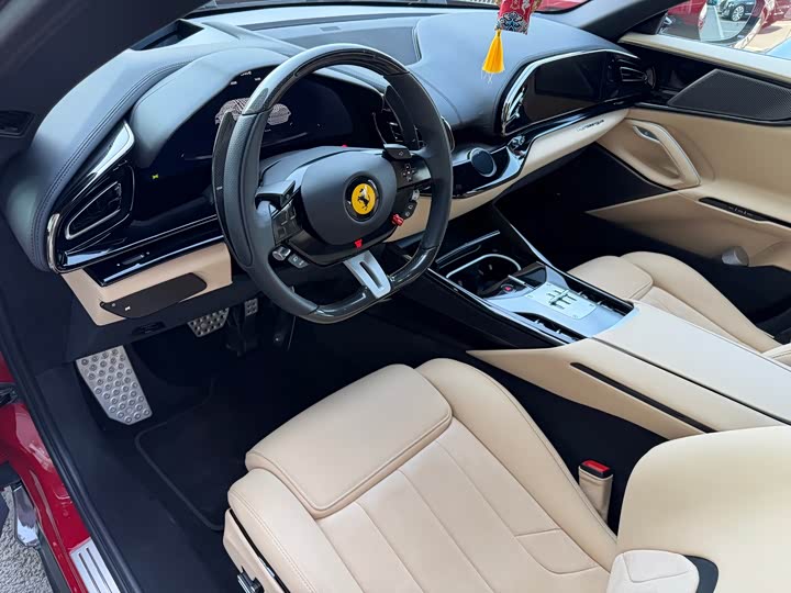 Ferrari Purosangue 2023 2023款 6.5L V12