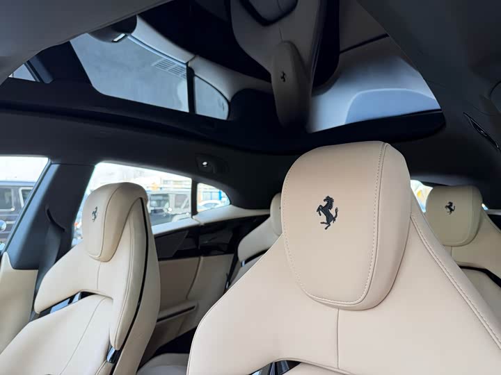Ferrari Purosangue 2023 2023款 6.5L V12
