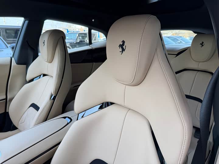 Ferrari Purosangue 2023 2023款 6.5L V12