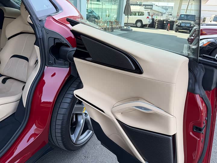 Ferrari Purosangue 2023 2023款 6.5L V12